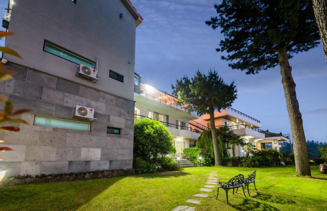 Harry&Sodam Pension Jeju Bagian luar foto